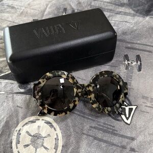NWT VALLEY EYEWEAR SCAPULA SNOW LEOPARD ROUND SUNGLASSES